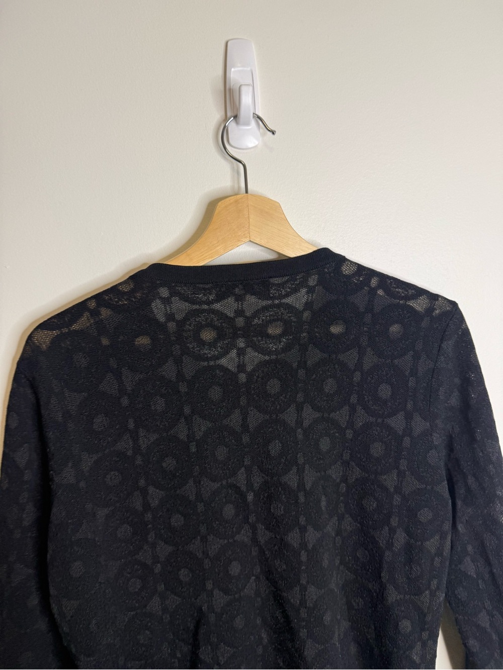 Karl Lagerfeld Black Textured Knit Cardigan size large - Picture 8 of 10